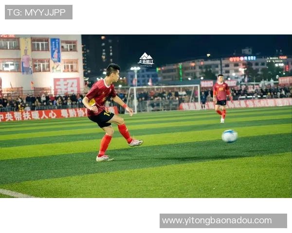 足球流汗的背后故事与激情碰撞的赛场人生